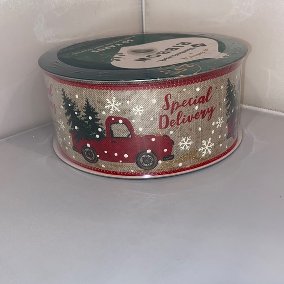 50 Yards 2.5 inch Red Truck Wired Ribbon - Picture 6 of 6